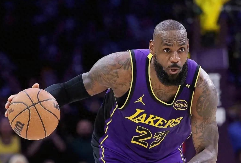 英雄联盟竞猜-赛前NBA常规赛焦点战，曼联复出首秀，震撼外界，资深球员宣示担当的简单介绍